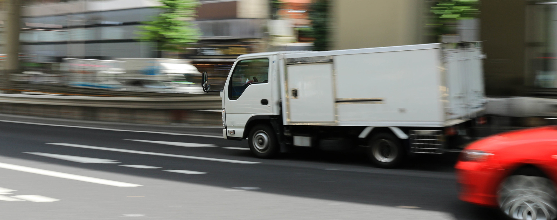 頼れる市場の車屋さん